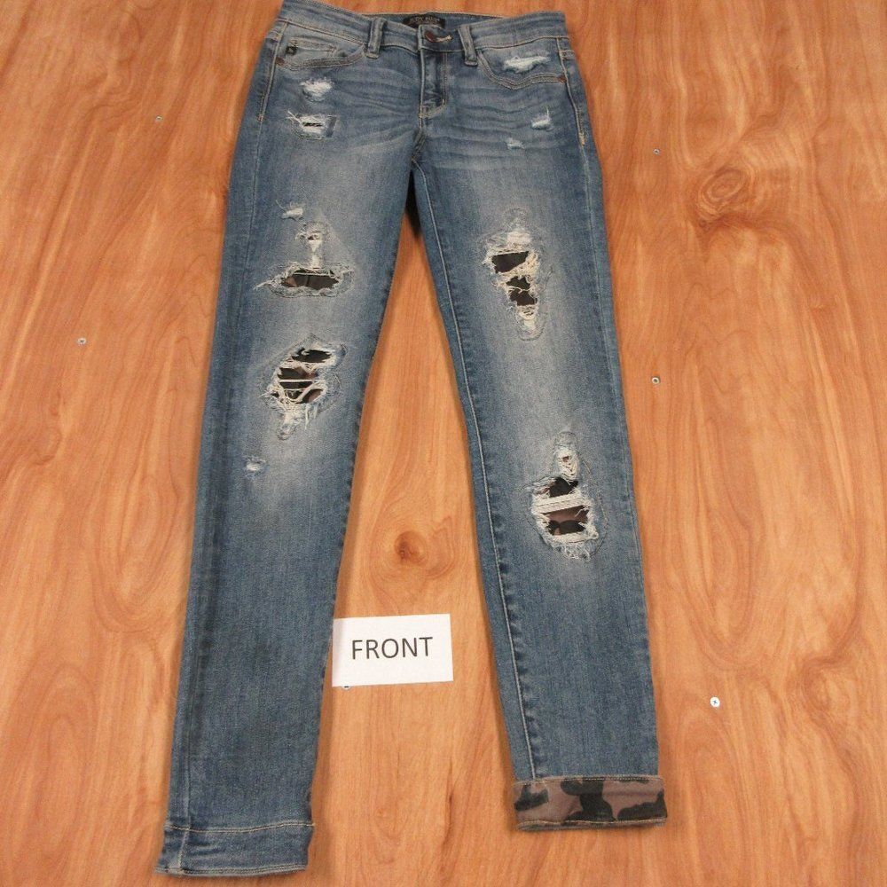 JUDY BLUE Peek A Camo‎ Patch Distressed Denim Jeans Size 3/26 Janette JB82109MD